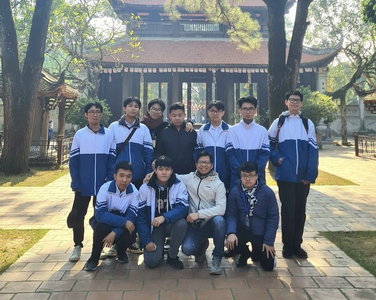 Thầy và trò trường THPT Chuyên Nguyễn Trãi giành nhiều huy chương trong kỳ thi Olympic Toán học Sinh viên - Học sinh toàn quốc năm 2024